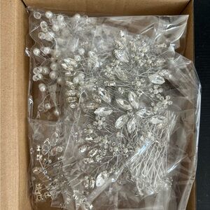 Assorted hair accessories